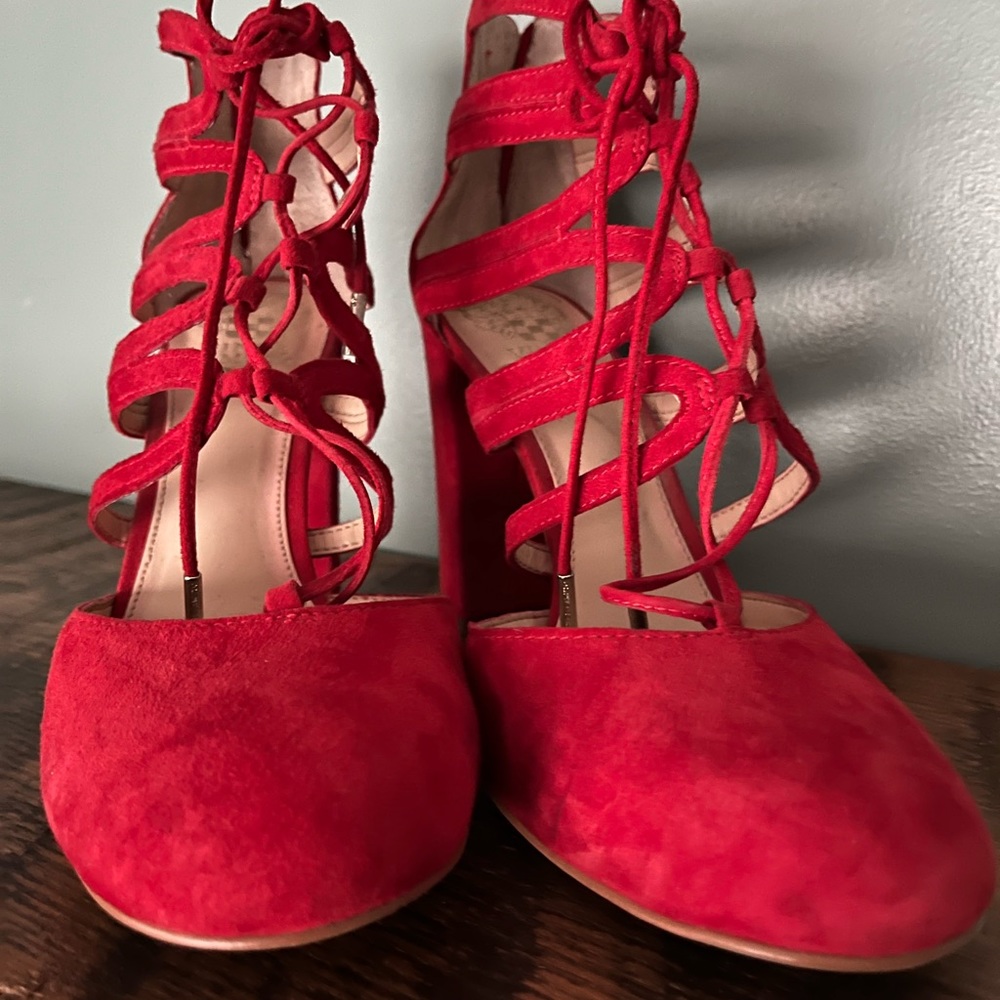 Gorgeous red Vince Camuto pumps